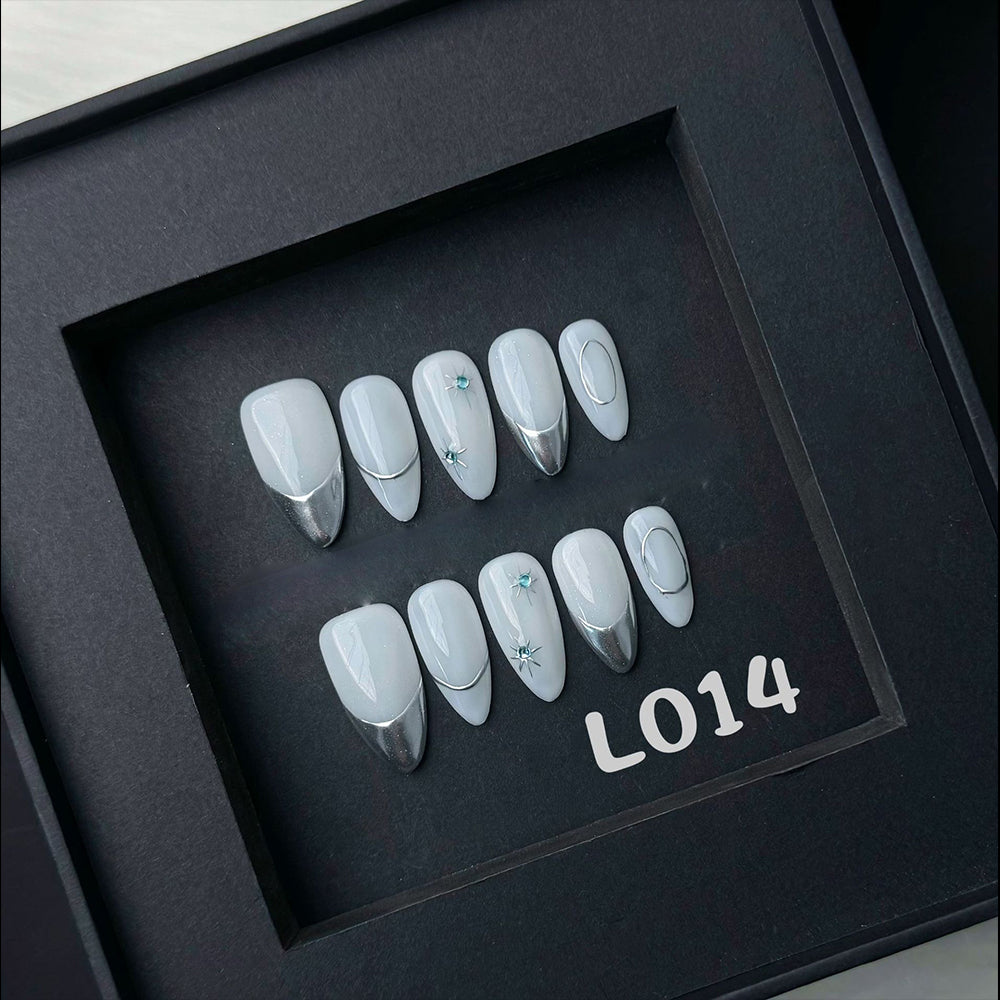 Silver Moonlight-Handmade Nails